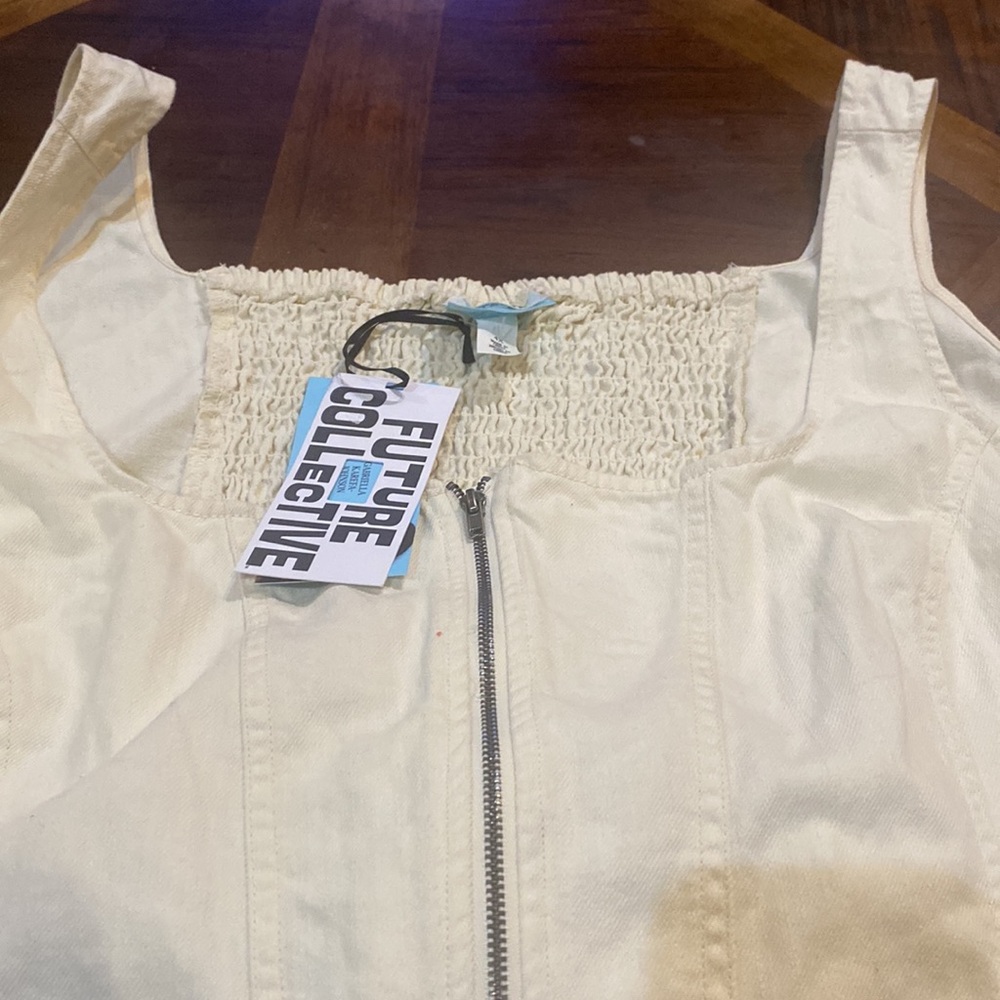 Future Collective women plus Size Zippered Top - Picture 3 of 9